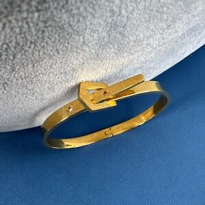 New Stainless Steel Gold Tone Buckle Bangle Bracelet